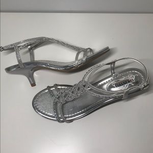 Unlisted Kind Gal Heeled Sandal, Size 9, Silver